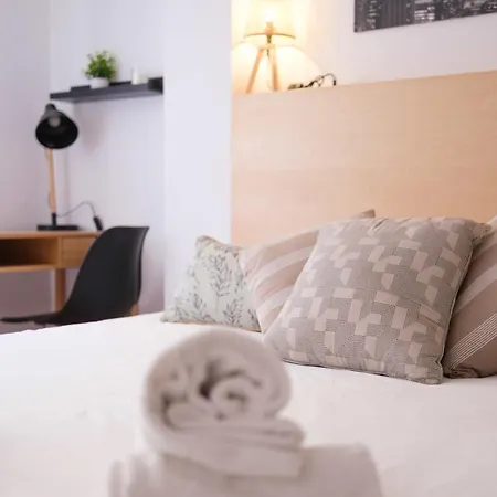 Loira Aljaferia Vistas Y Terraza Privada Apartamento Zaragoza